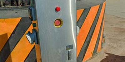 高科技與航運的完美結合！智能岸電樁落戶板浦寶鐵碼頭！