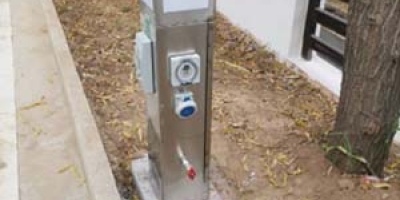 甘肅悅園人家新添極亞智能水電樁，滿足您停車、充電、用水、照明等多種需求